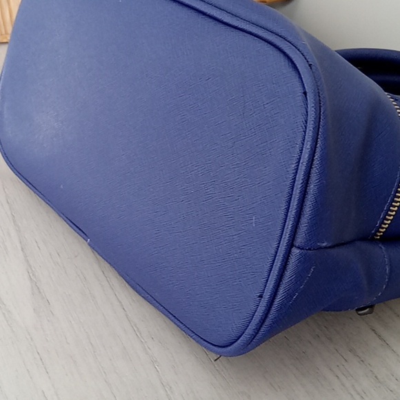 BOGO 50% OFF! Handbag with crossbody strap - Picture 11 of 15